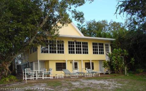 201 Mccoy Dr, Lake Placid, FL 33852 - photo 1