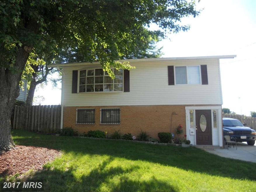 306 Pepper Mill Dr, Capitol Heights, MD 20743 - photo 1