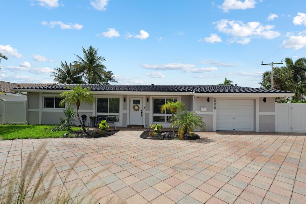 2228 SE 10th St, Pompano Beach, FL 33062 - photo 1