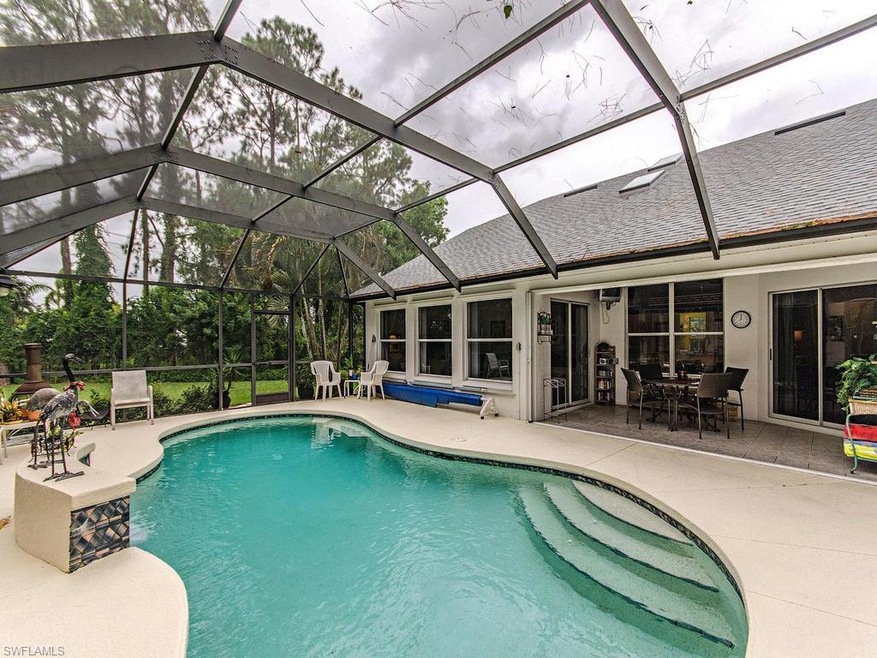 Over sized lanai & pool