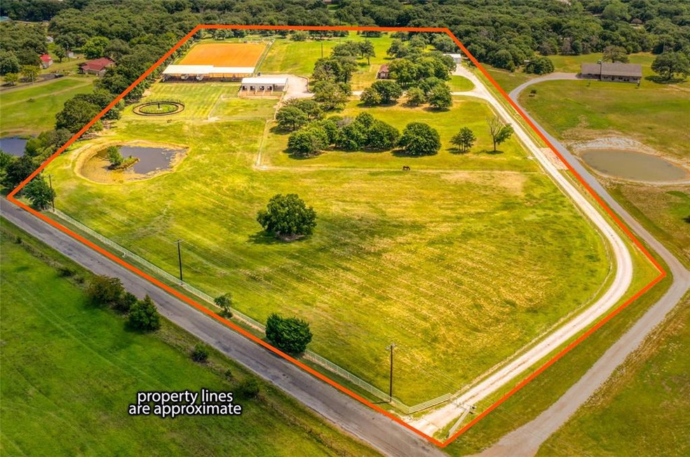 479 Agnes Cir, Springtown, TX 76082 - photo 1