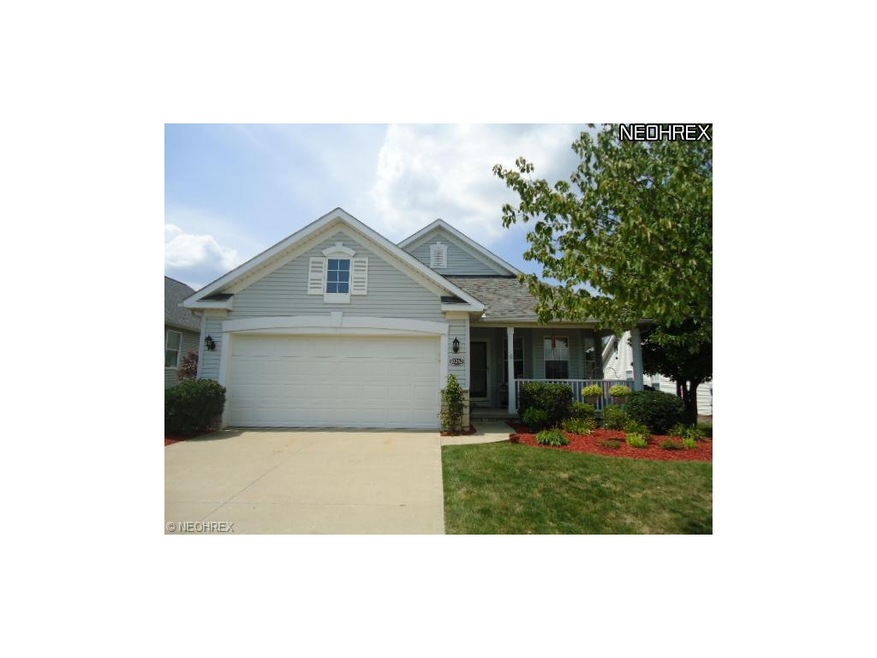 Welcome the this 3 bedroom 2 full bath detached cl
