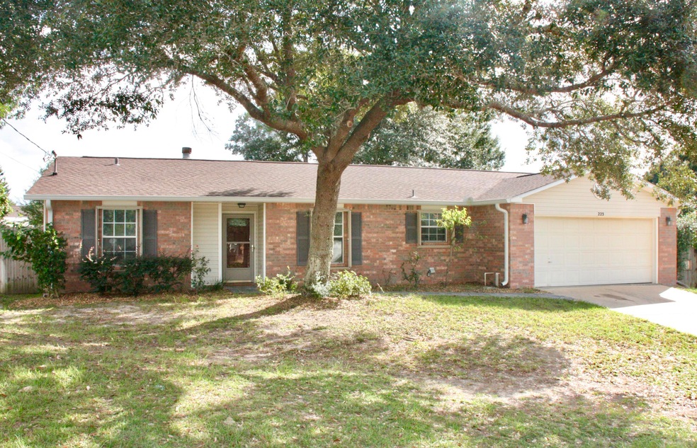 223 Westview Dr