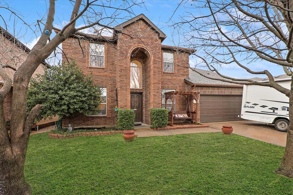 807 Crockett Dr, Lavon, TX 75166 - photo 1