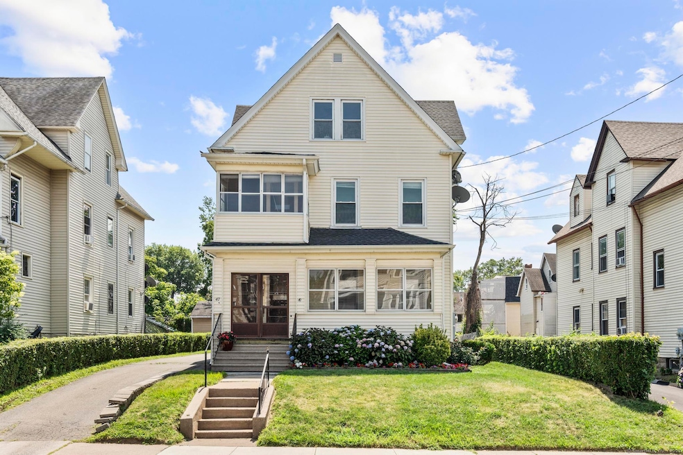 For Rent $2,200/month