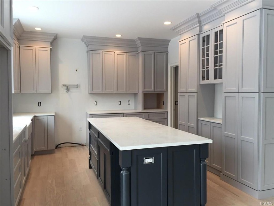 1 Barn Brook Dr, New Fairfield, CT 06812 - photo 1