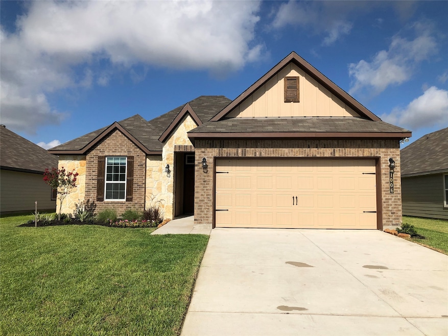 1006 Old Vine Rd, Brenham, TX 77833 - photo 1