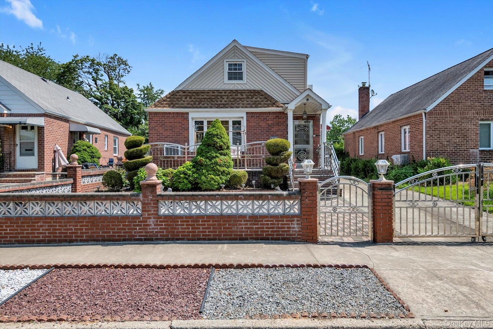 Pending $1,095,000 • Co-Listing Agent
