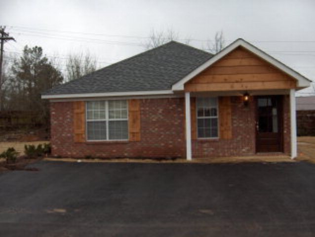 107 Taylor Cottage Cove, Oxford, MS 38655 - photo 1