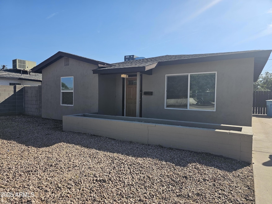 1705 W Montecito Ave, Phoenix, AZ 85015 - photo 1