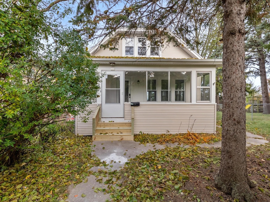 113 S 7th Ave, West Bend, WI 53095 - photo 1