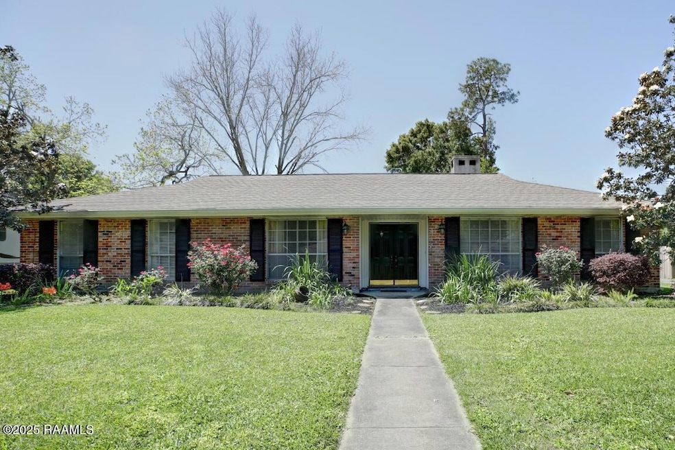 304 Broadmoor -2