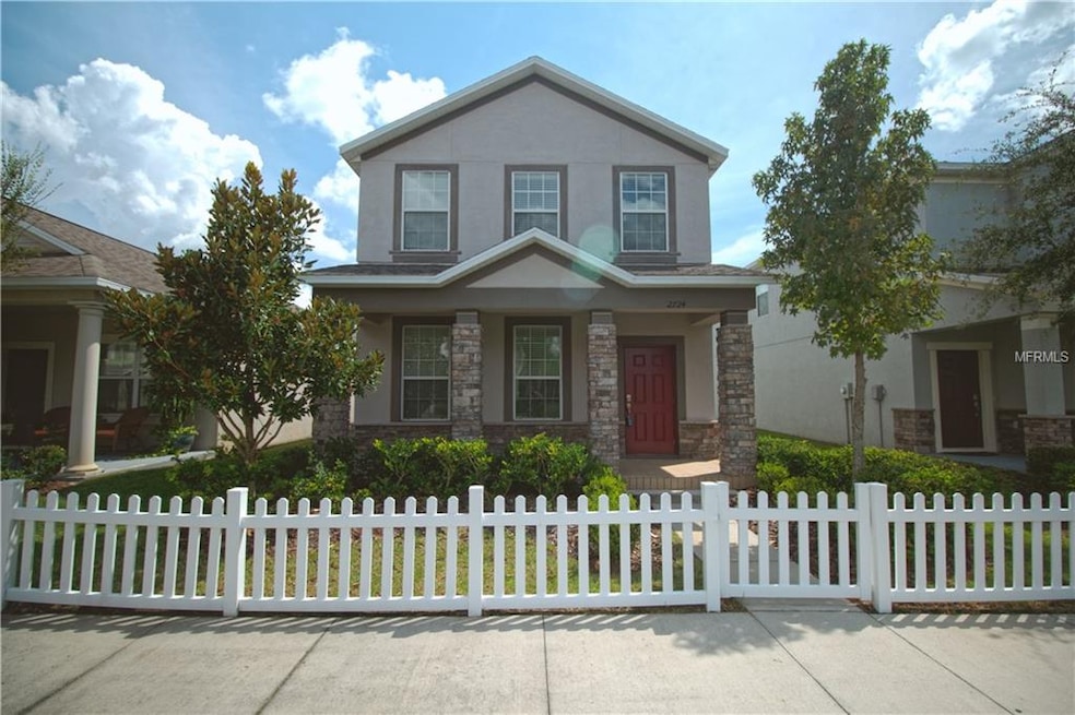 Charming front proch Curb appeal
