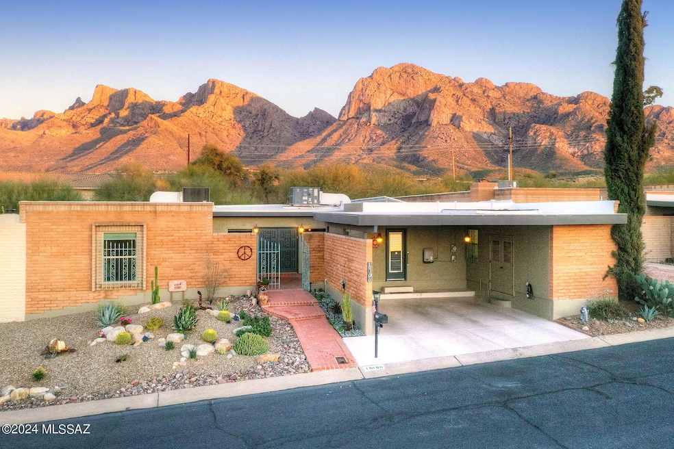 10160 N Valle Del Oro Dr, Tucson, AZ 85737 - photo 1