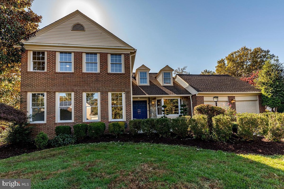 5816 Magic Mountain Dr, Rockville, MD 20852 - photo 1