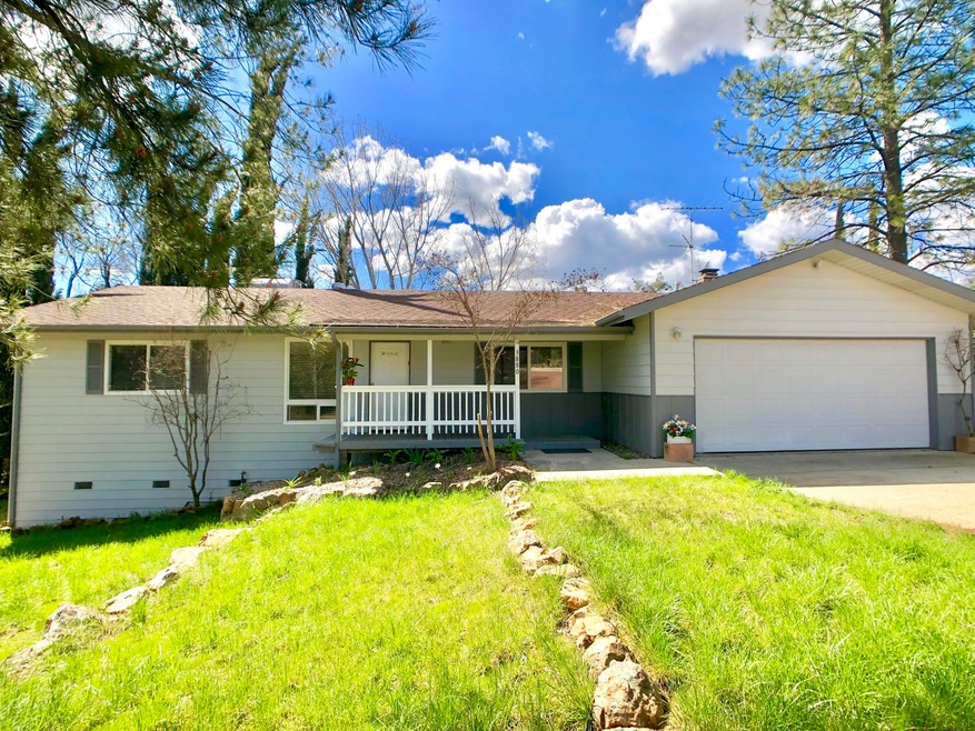 3880 Oro St, Redding, CA 96001 - photo 1