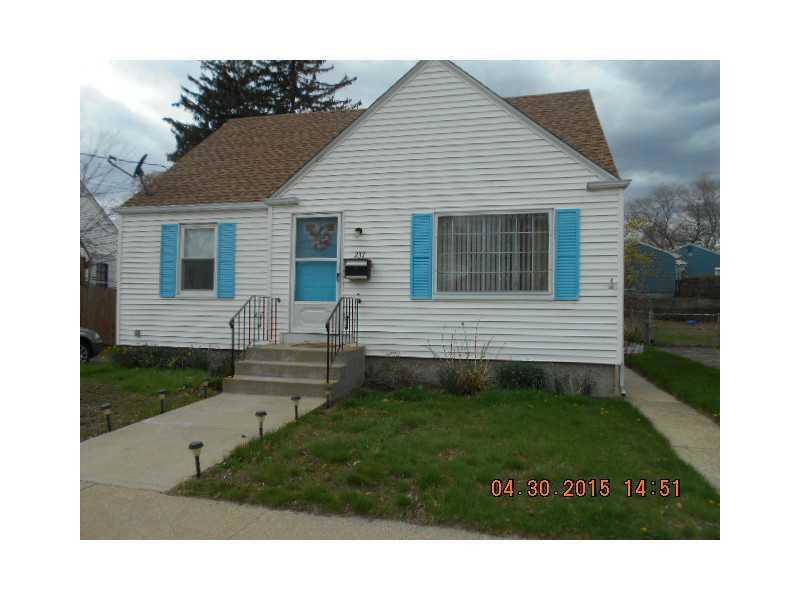 237 Shawmut Ave, Central Falls, RI 02863 - photo 1