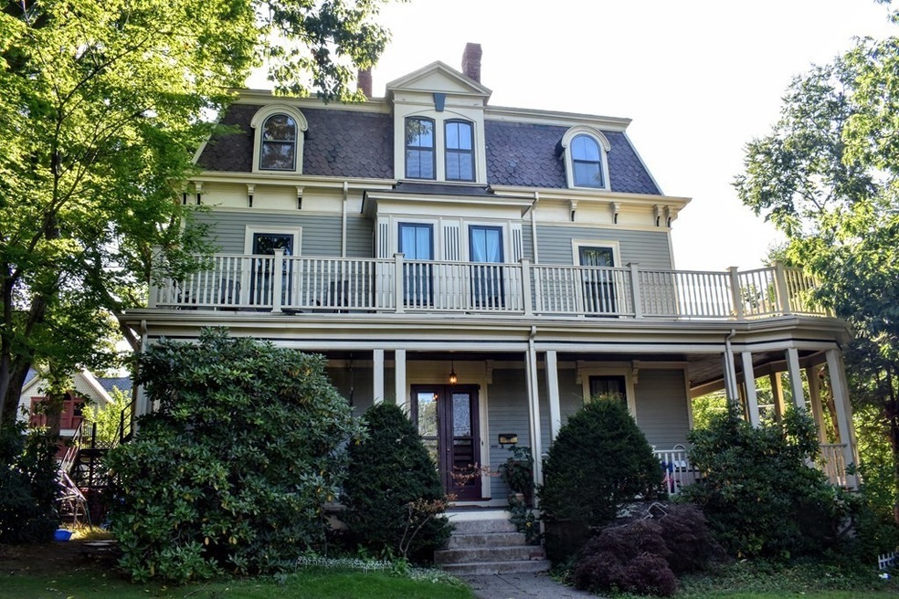 100 Upland Rd unit 100, Cambridge, MA 02140 - photo 1