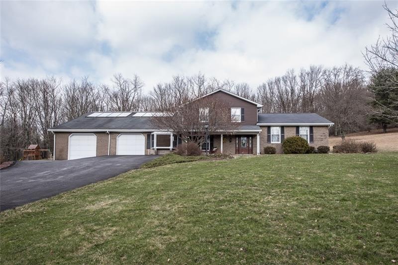 Welcome to 423 Markle Road - Located on Over 5 Bea