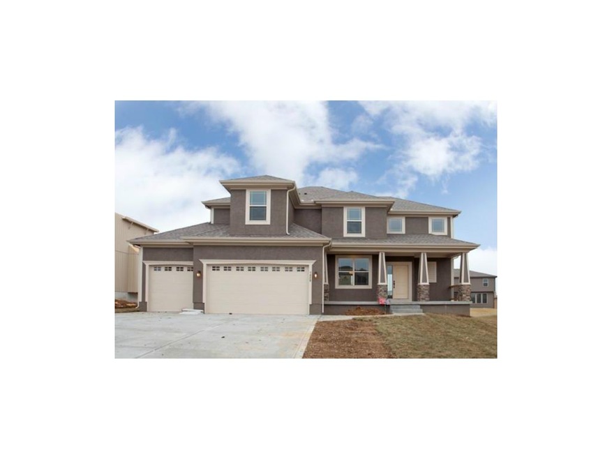 Carriage style insulated steel garage doors. Parkw