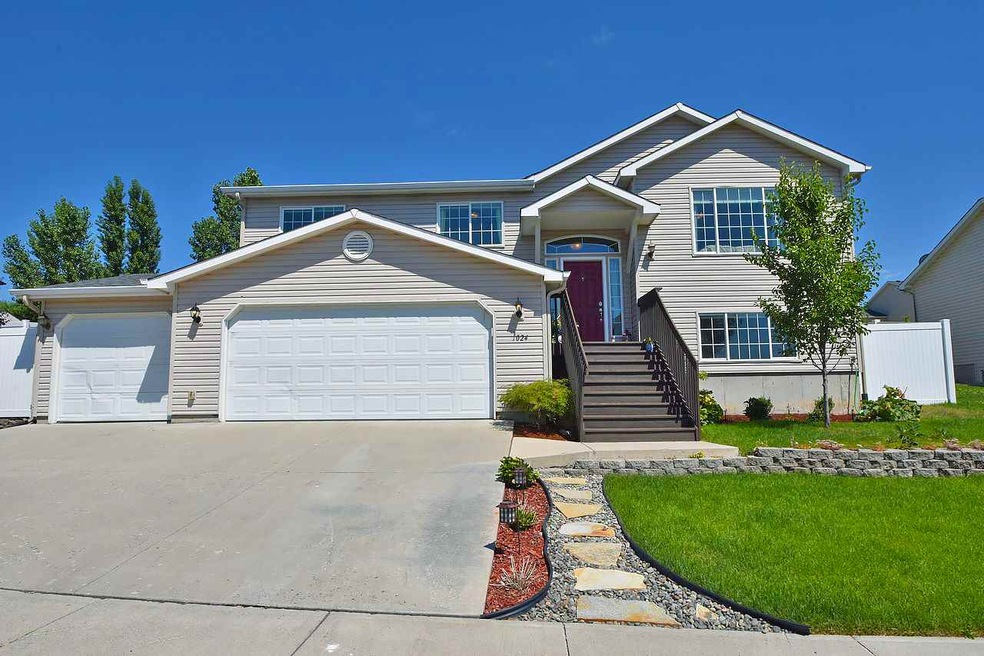 1024 N Fox Ridge Rd, Medical Lake, WA 99022 - photo 1