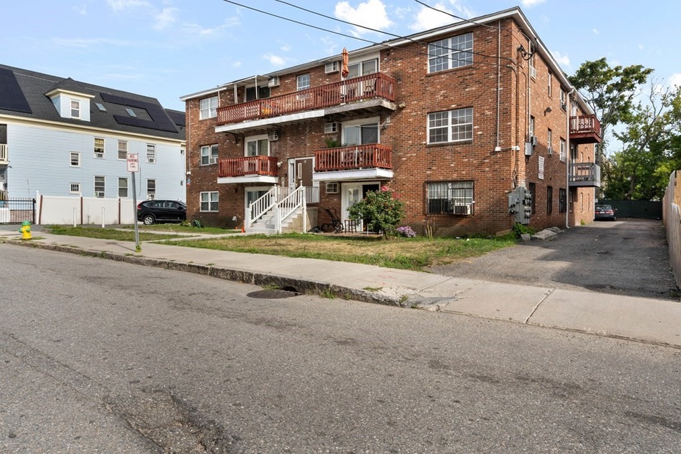 12 Acton St unit 204, Lawrence, MA 01841 - photo 1