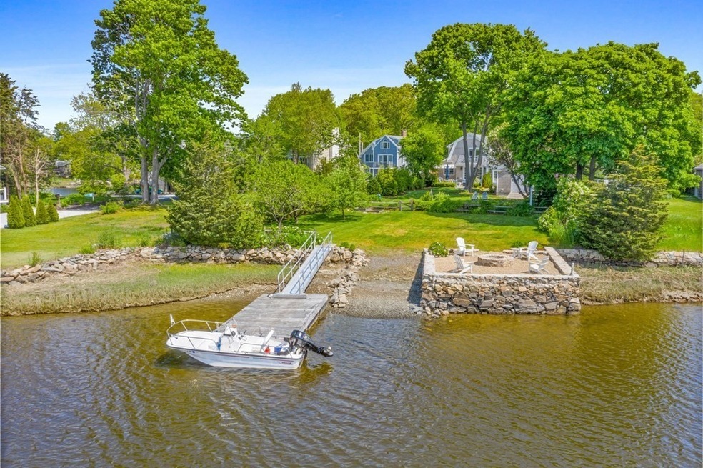 113 Border St, Cohasset, MA 02025 - photo 1