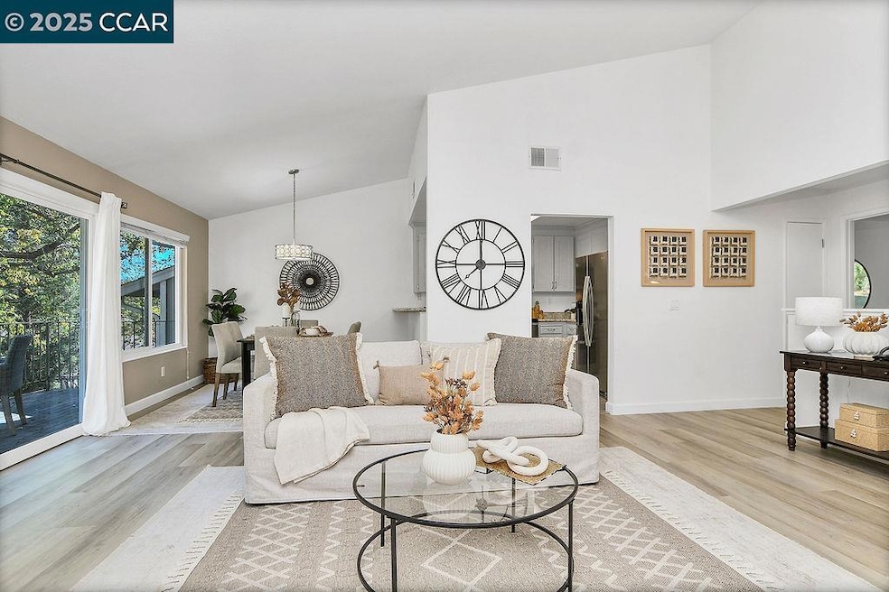 2414 Heatherleaf Ln, Martinez, CA 94553 - photo 1