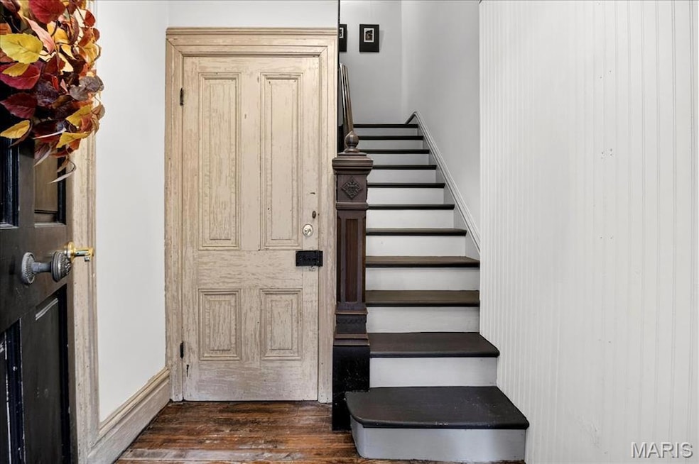 1010 Allen Ave unit 2F, Saint Louis, MO 63104 - photo 1