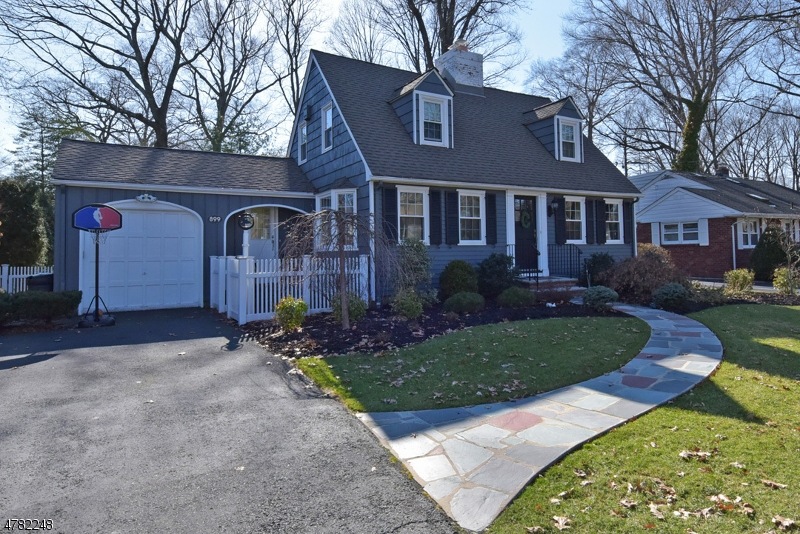 899 Midland Rd, Oradell, NJ 07649 - photo 1