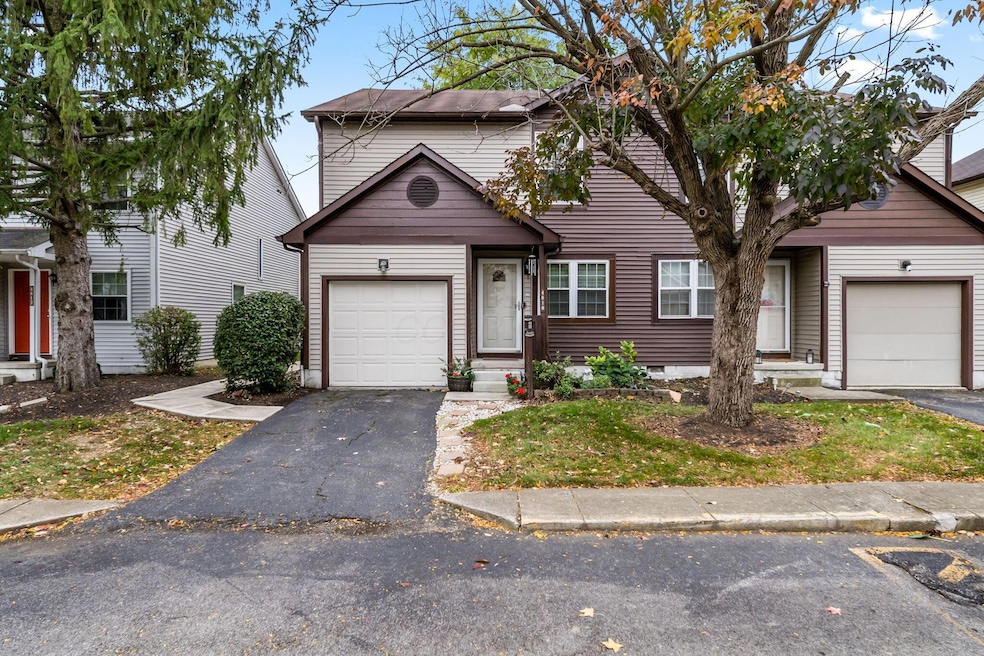 Under Contract $220,000 • Co-Listing Agent