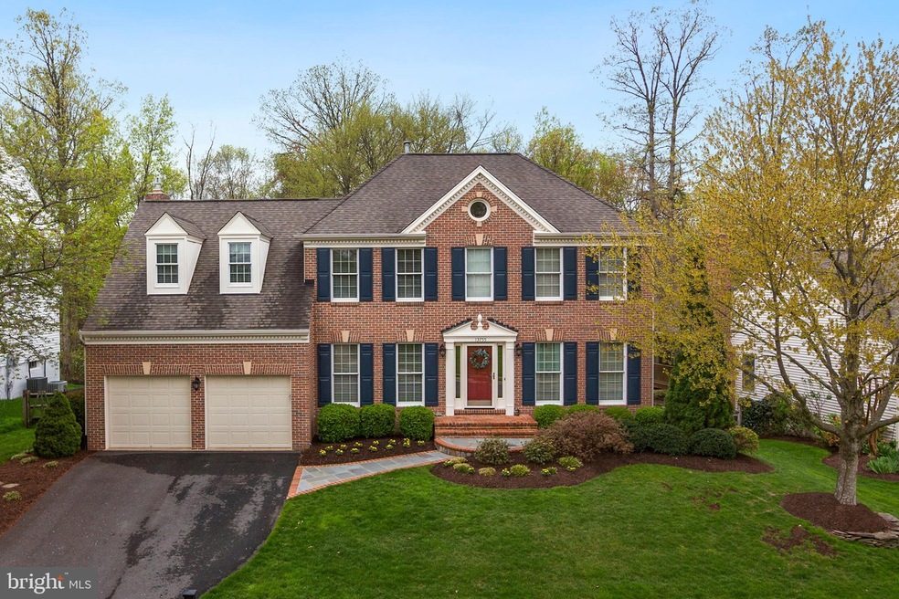 13755 Laurel Rock Dr, Clifton, VA 20124 - photo 1