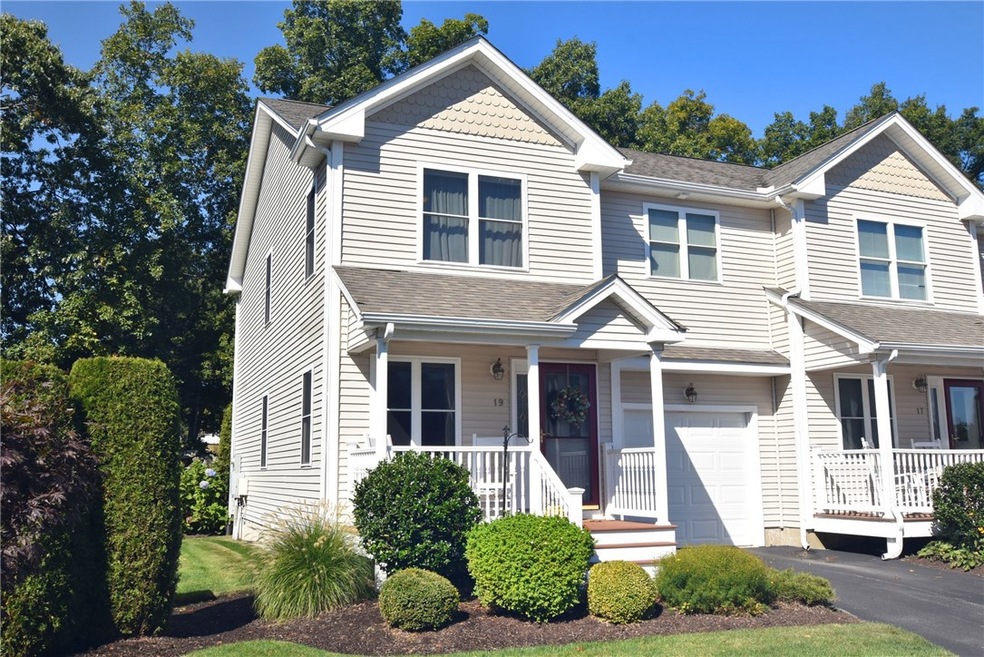 19 Silvercup Cir, West Warwick, RI 02963 - photo 1