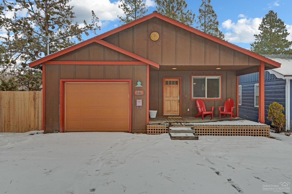 848 NE 8th St, Bend, OR 97701 - photo 1
