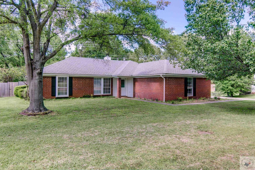 6207 Polly Dr, Texarkana, TX 75503 - photo 1