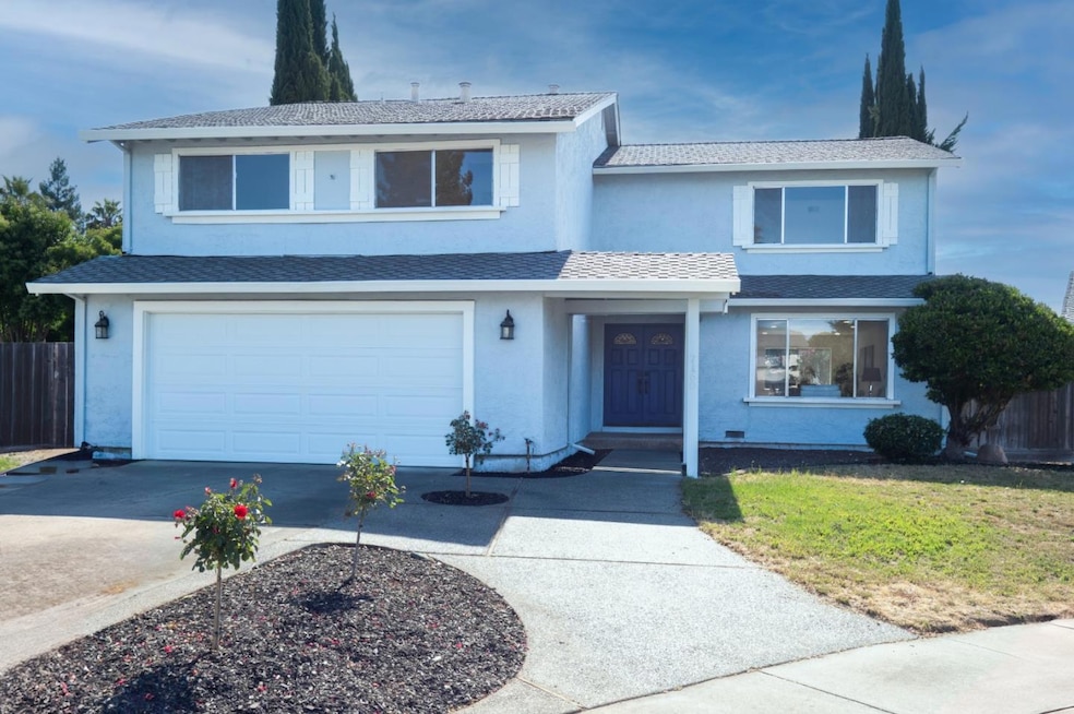 Sold $1,050,000 • Co-Listing Agent