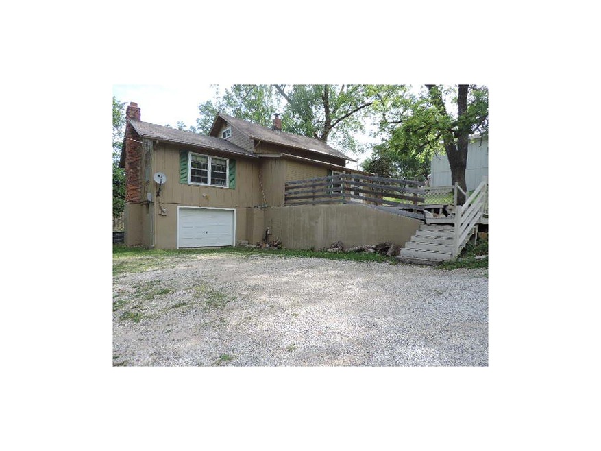 5912 Hauser Dr, Shawnee, KS 66216 - photo 1