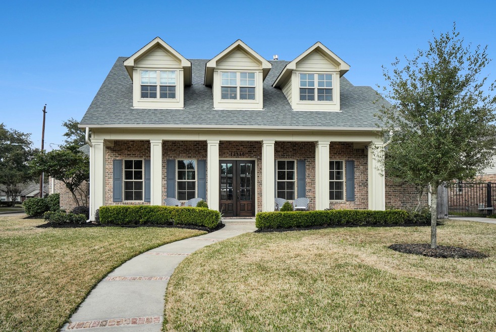 12330 Kimberley Ln, Houston, TX 77024 - photo 1