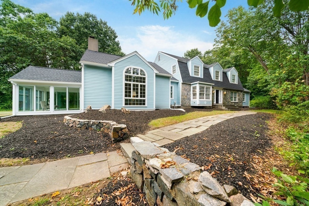 167 Lexington Rd N, Lincoln, MA 01773 - photo 1