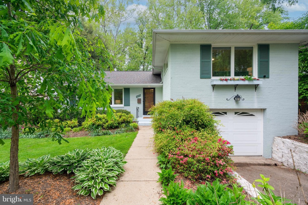 3515 Glenmoor Dr, Chevy Chase, MD 20815 - photo 1