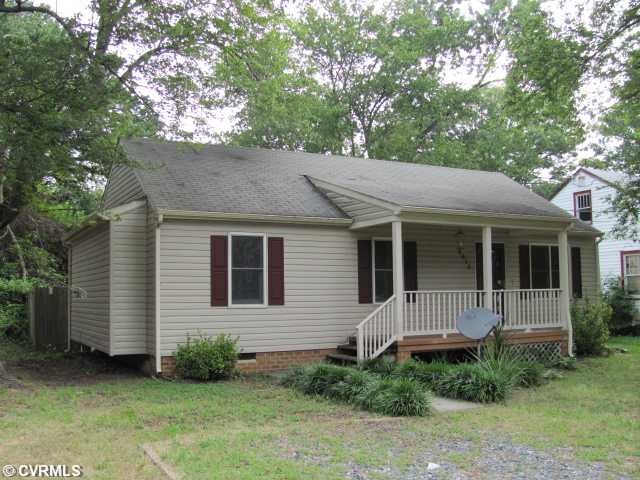 Exterior Front - Super Cute!