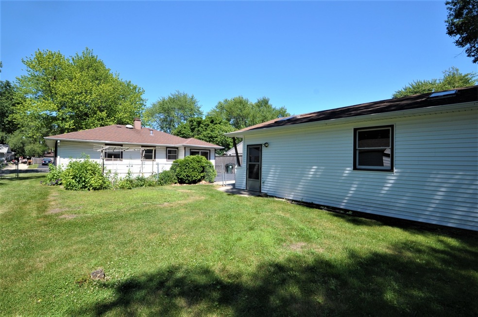 3103 Martin Ln, Rolling Meadows, IL 60008 - photo 1