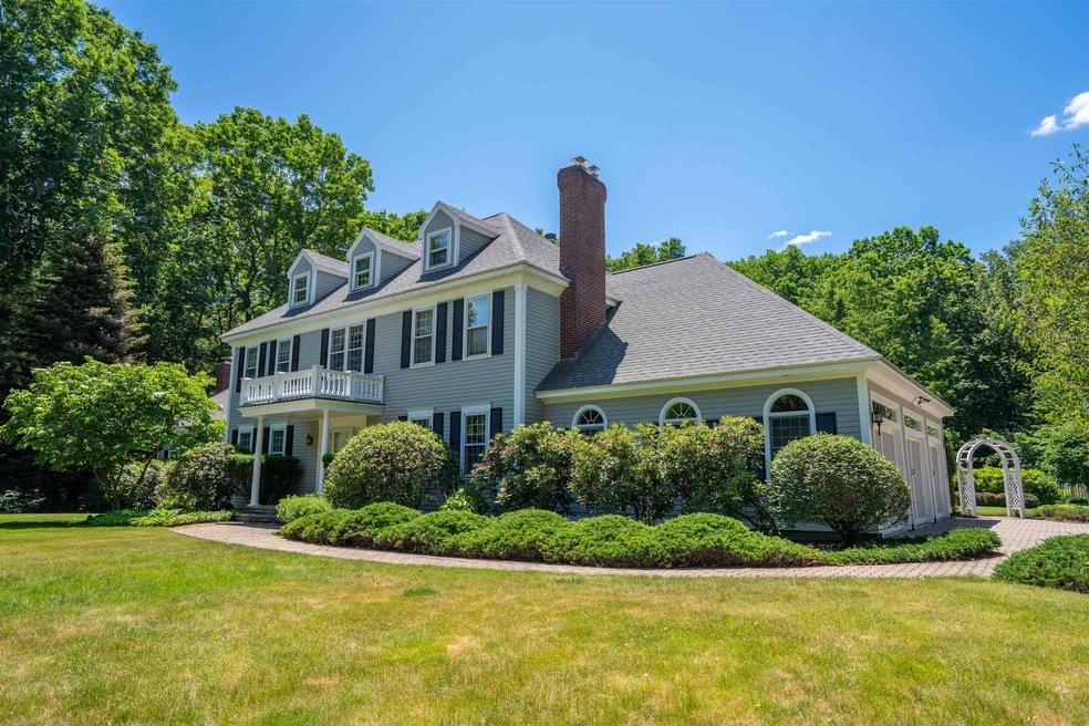 19 Oak Ridge Dr, Atkinson, NH 03811 - photo 1