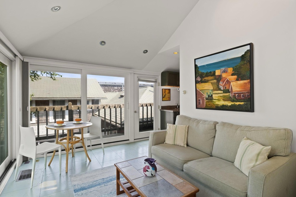 156 Bradford St unit 4, Provincetown, MA 02657 - photo 1