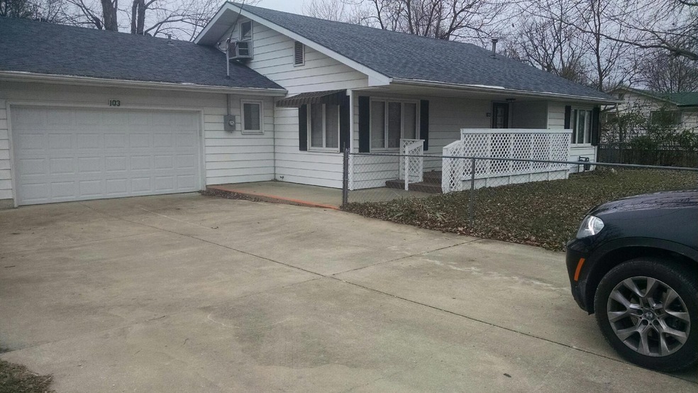103 E South St, Nixa, MO 65714 - photo 1