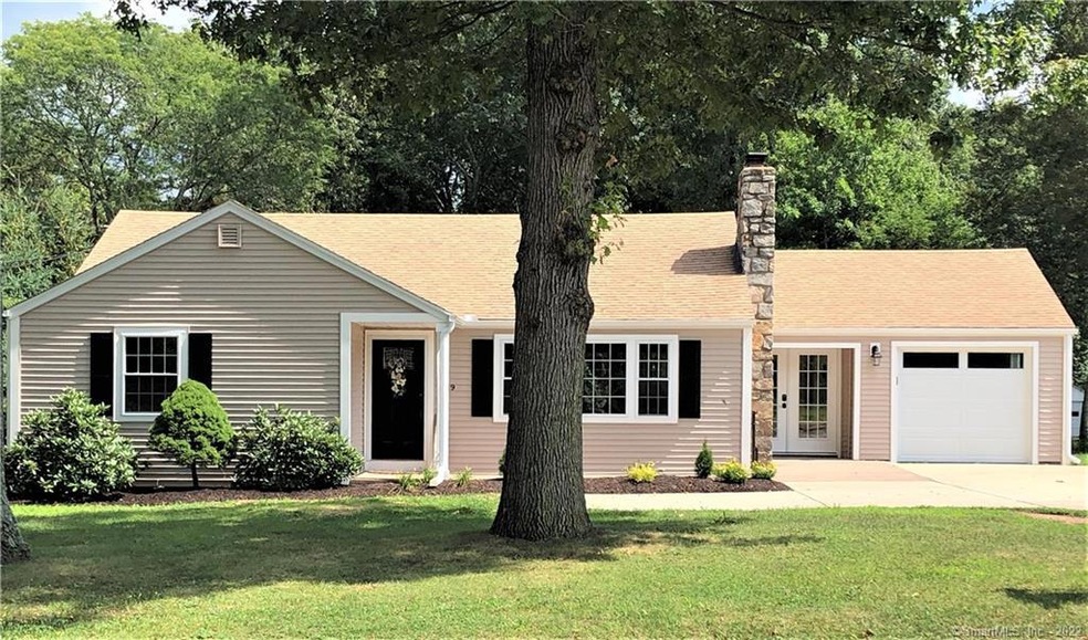 219 Vernon St, Manchester, CT 06042 - photo 1