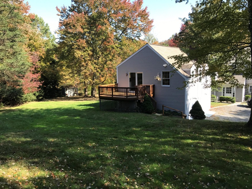 35 Meeting House Rd unit B, Greenwich, CT 06831 - photo 1