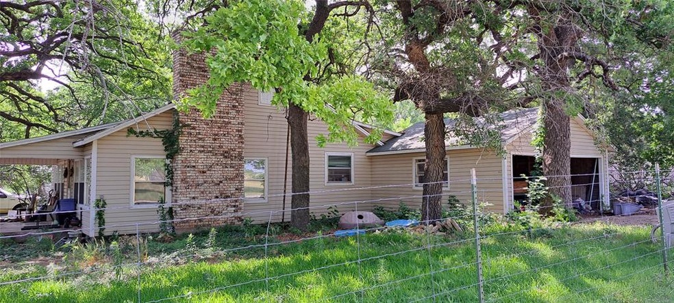 301 Goshen Rd, Springtown, TX 76082 - photo 1