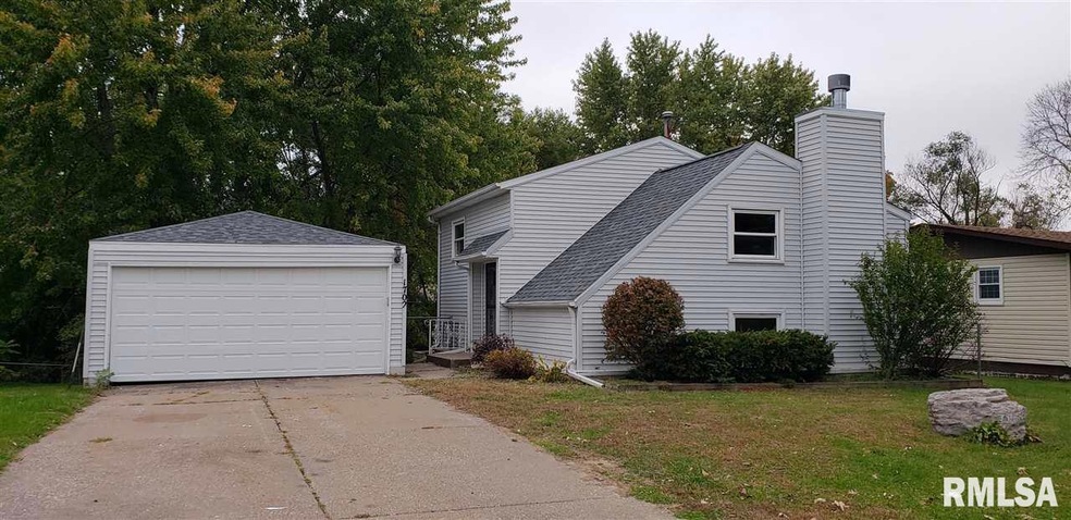 1702 Emerald Dr, Davenport, IA 52804 - photo 1