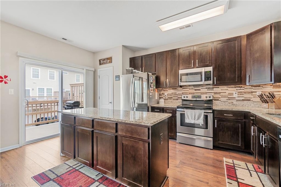 Pending $359,900